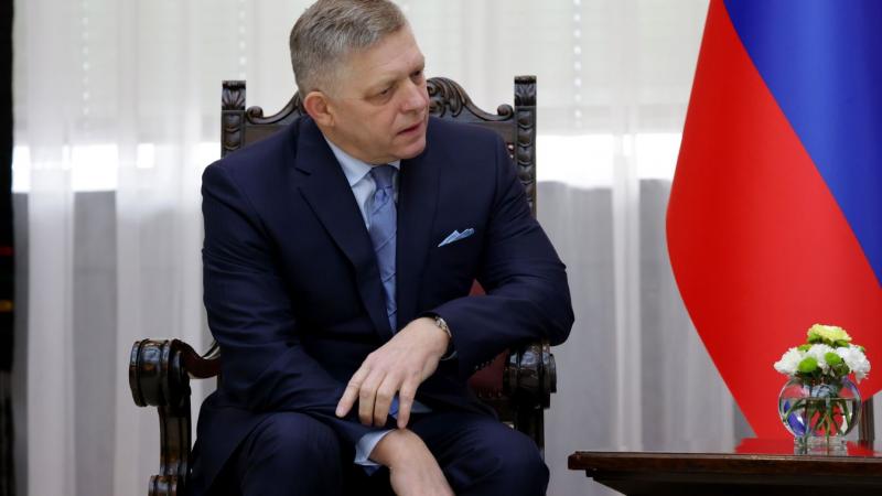 Fico üzenetet küldött Zelenszkijnek.