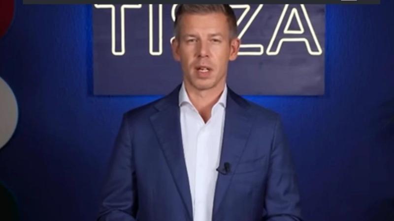 Hont András: A Megváltó úr kifejezte felháborodását amiatt, hogy a sajtó inkább Karácsony Gergely helyettesének jelölésével foglalkozik, mintsem a Tisza jelöltállítására összpontosítana.