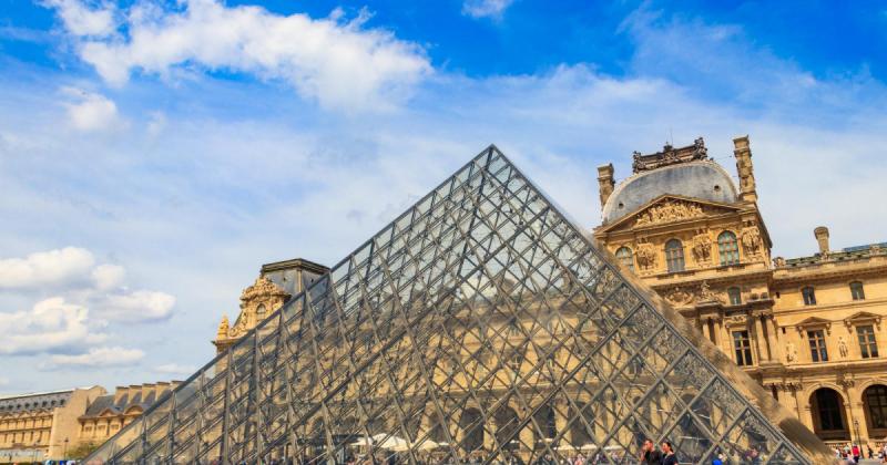 Új fejlemények a Louvre 88 millió eurós műkincsrablásának ügyében