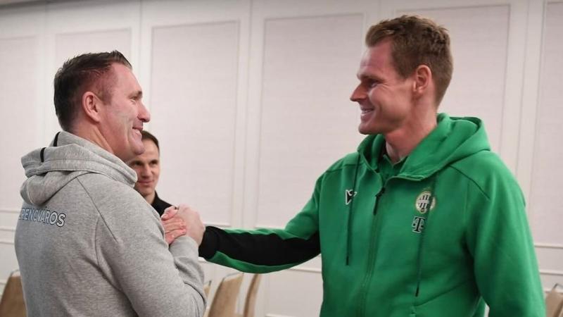 Robbie Keane ma megérkezett az FTC edzőtáborába, és ez alkalomból bocsánatot kért. A pillanatot egy videó is megörökítette, amelyen látszik, hogy a légiós szívélyesen üdvözli a csapat tagjait.