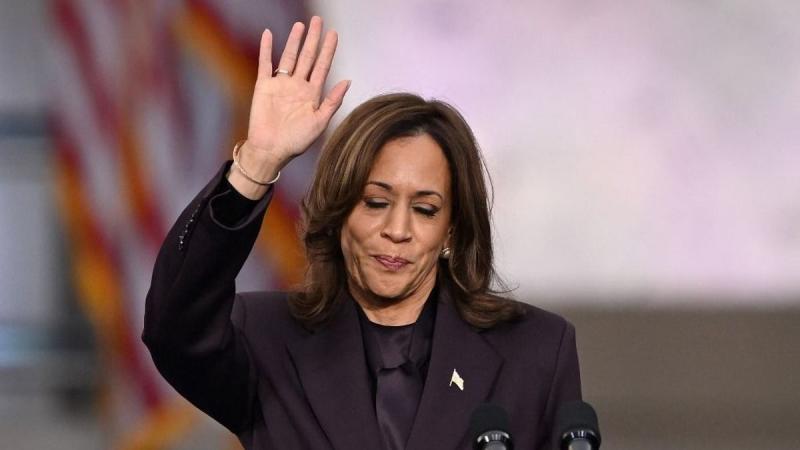 A republikánusok pezsgőt bontogathatnak: Kamala Harris visszatérése a láthatáron - Mandiner