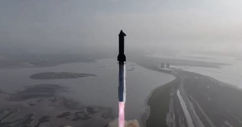 Elon Musk űrhajója újabb nehézséggel nézett szembe, amely megint csak a technológiai kihívásokra és a felfedezés iránti vágyra hívja fel a figyelmet.
